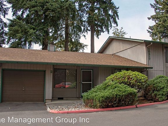 4th image of 10219 NE 13th Ave APT 2
