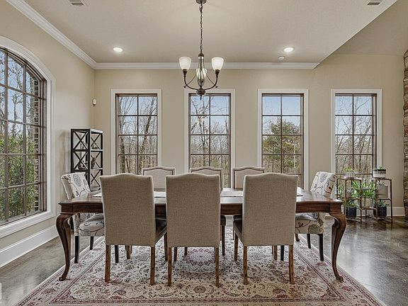 4th image of 4619 Butler Rd