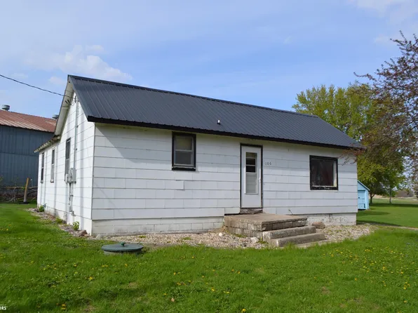 106 1st Ave, Lakota, IA 50451