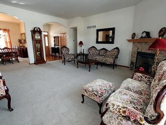 3rd image of 1906 Tumbleweed Cir