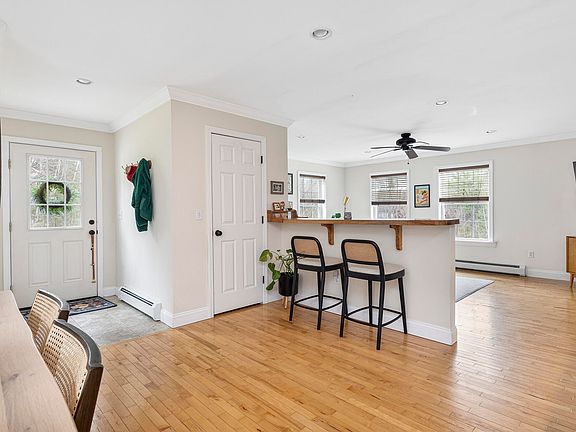 3rd image of 40 Rustic Way