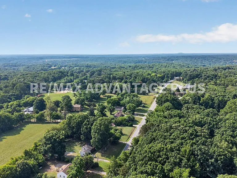 1552 Cumberland Rd — Photo 35