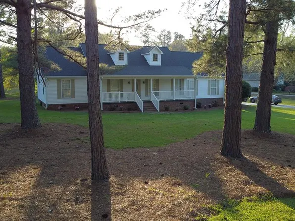 244 Vinland Cir, Moultrie, GA 31768