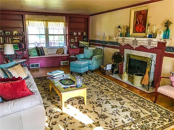 4th image of 2763 Milford Dr