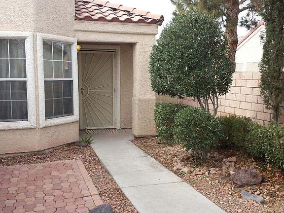 2nd image of 841 Angelus Oaks Dr