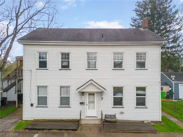109 Canal St E, Navarre, OH 44662