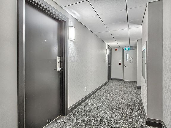 4th image of 550 Front St W #Penthouse 6