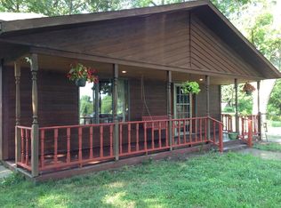 2032 Dewey St, Murphysboro, IL 62966