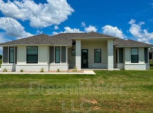 761 Apple Blossom Way, Washington, OK 73093