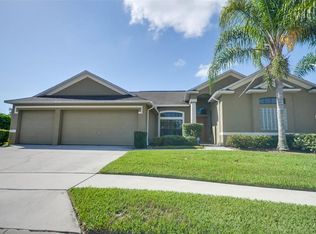 122 Coventry Rd, Davenport, FL 33897