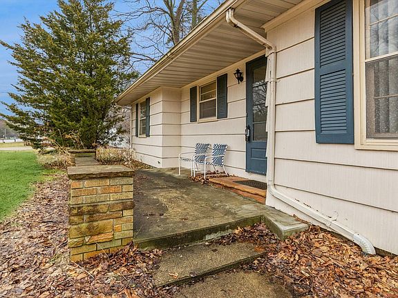 2nd image of 2700 Niles Rd