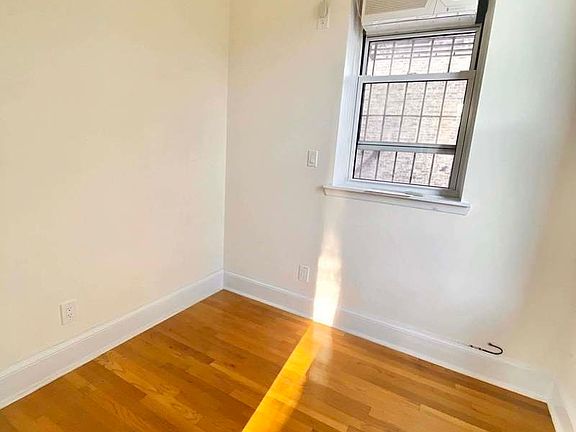 3rd image of 285 W 4th St APT 7