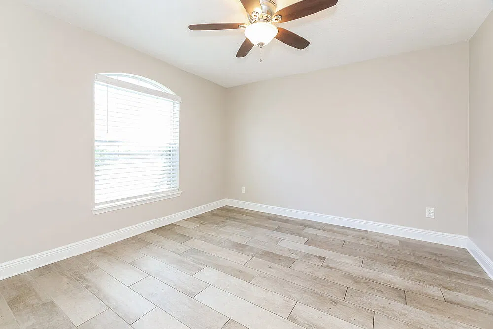 3 bed, 2.0 bath, 1634 sqft, $2,980 — Photo 4