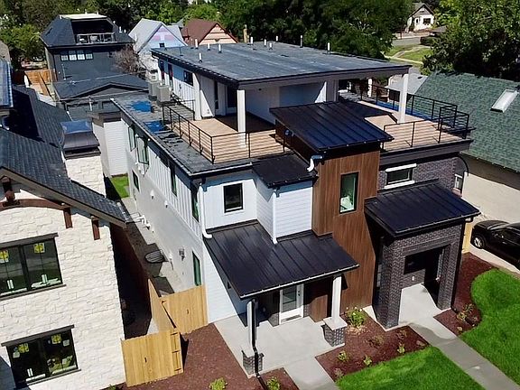 3rd image of 2427 Meade Street