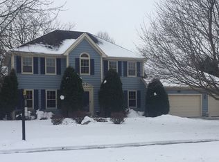 23905 W Pheasant Run Ct, Naperville, IL 60564