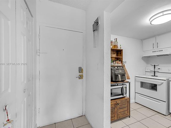 3rd image of 4550 NW 9th St APT 106E