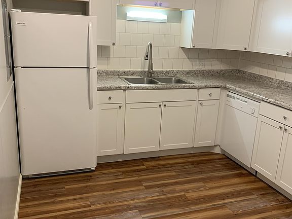 5th image of 209 E Graham St #4