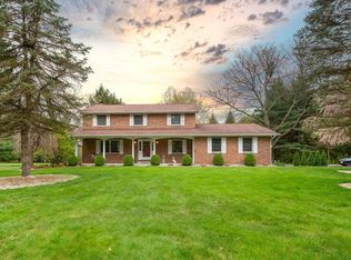 7235 Lee Rd, Westerville, OH 43081