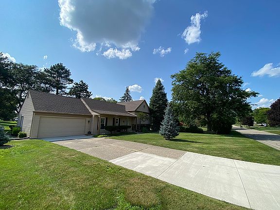 2nd image of 5756 Warrenshire Dr