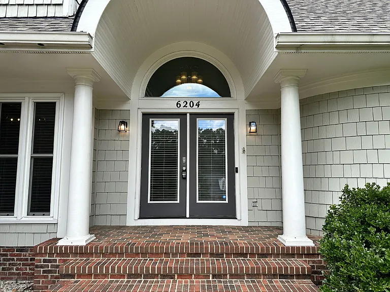 6204 Kirkwall Rd — Photo 2