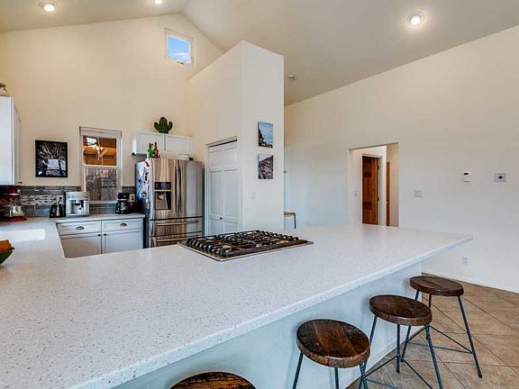 5th image of 7009 Camino Rojo