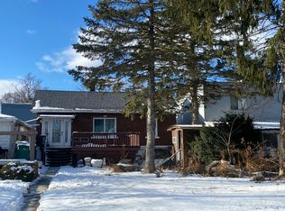 705 N Hickory St, Joliet, IL 60435