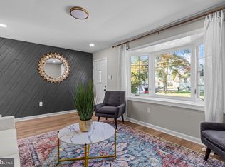 819 Central Ave, Croydon, PA 19021