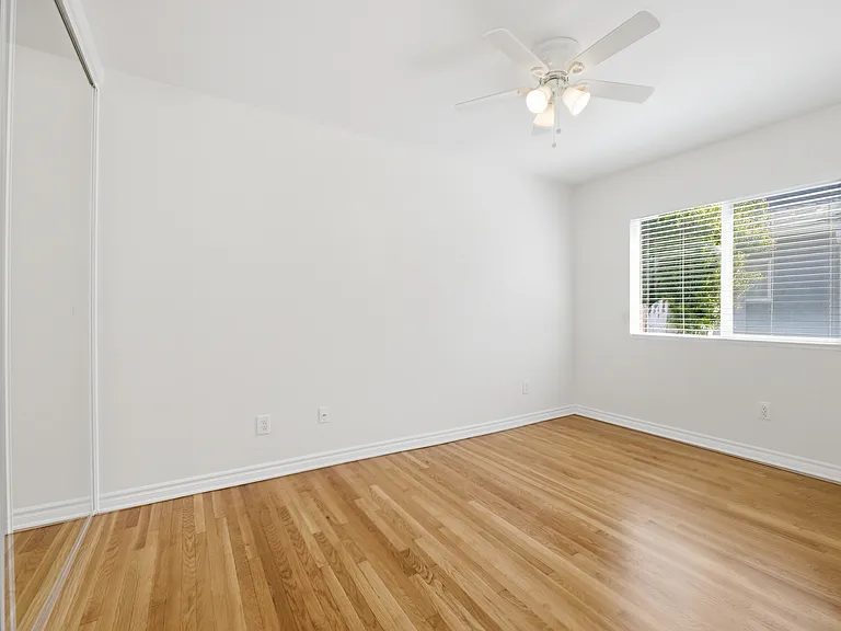 6230 Rose St — Photo 17