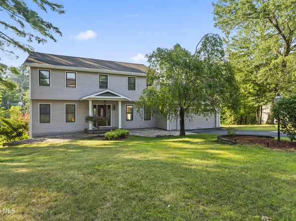 209 Tamar Drive, Niskayuna, NY 12309