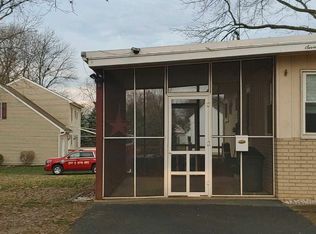 1750 State St, East Petersburg, PA 17520
