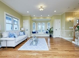 52 Rowe St, Auburndale, MA 02466