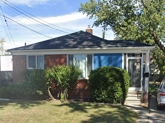 2nd image of 21515 Kramer St