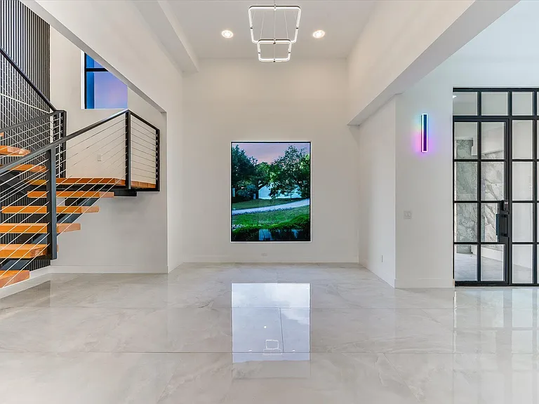 9409 Bell Mountain Dr — Photo 23