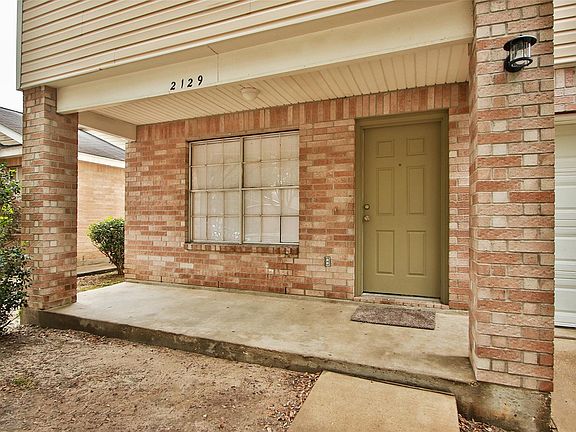 3rd image of 2129 Whittier Dr