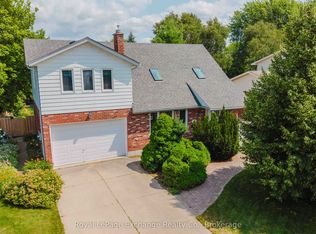 953 Parkwood Dr, Saugeen Shores, ON N0H 2C2