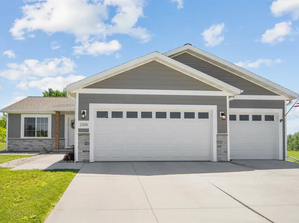 2300 Young Dr, Waupaca, WI 54981