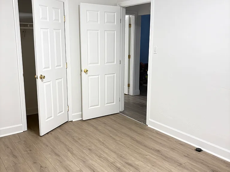 545 Rollins Rd — Photo 18
