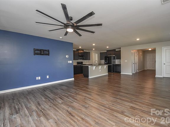 4th image of 3048 Treyson Dr