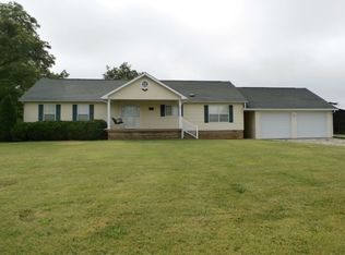 8974 Salt River Rd, Cecilia, KY 42724