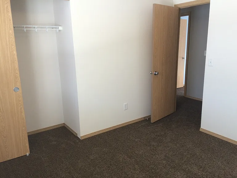 1900 Leanne Ave — Photo 11