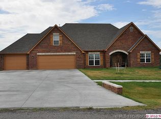 14942 E Fieldstone Dr, Claremore, OK 74017