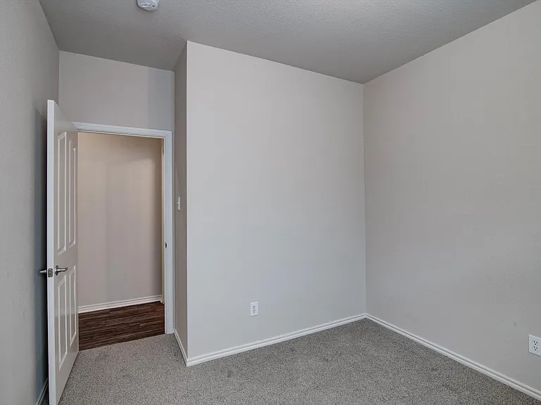 10860 Hawks Landing Rd — Photo 22