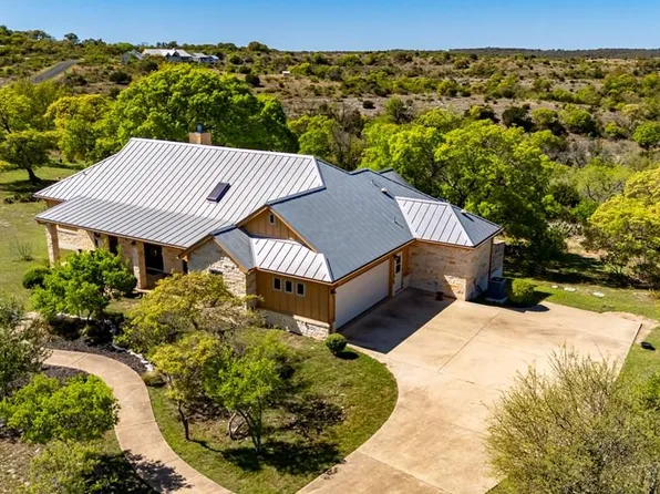 566 Settlers Way, Comfort, TX 78013