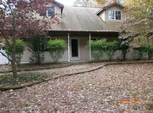 2 Squirrelwood Ct, Effort, PA 18330