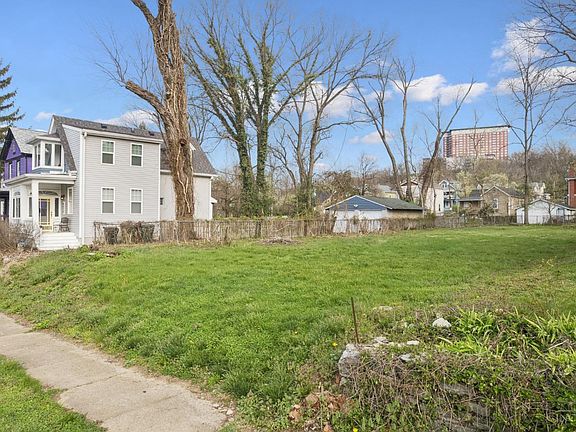 2nd image of 6314 Desmond St