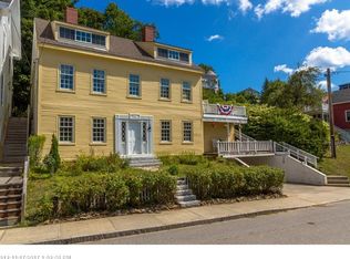 29 Main St, Rockport, ME 04856
