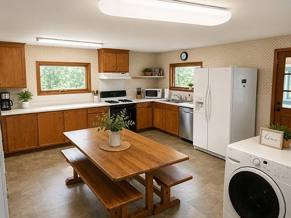 4th image of 18 Burdick Ave