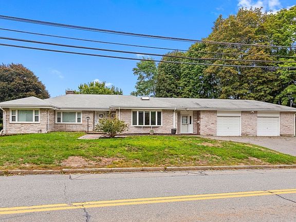 2nd image of 41 Old Mystic St
