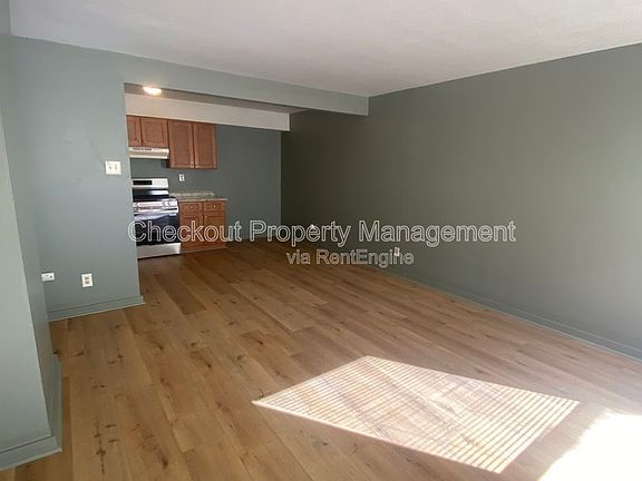 2nd image of 3741 Morganford Rd APT B