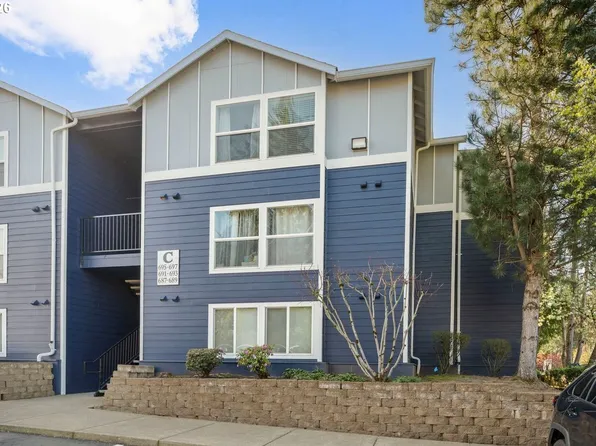 697 NE 162nd Ave #308, Portland, OR 97230